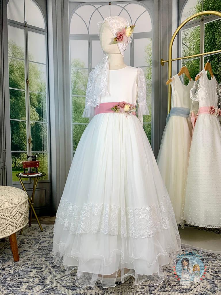Santa María First Communion Dress - Rua LauNina's